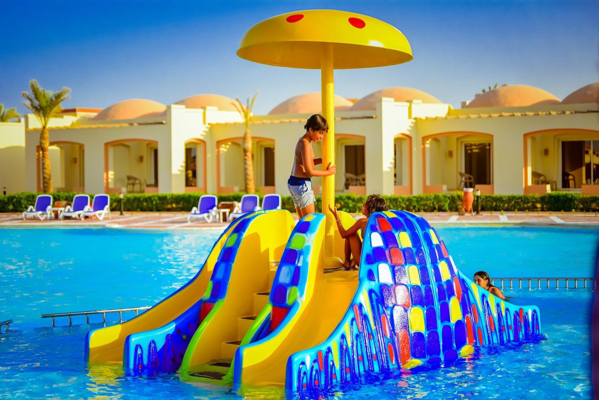 Amarina Queen Resort & Aqua Park Marsa Alam Buitenkant foto