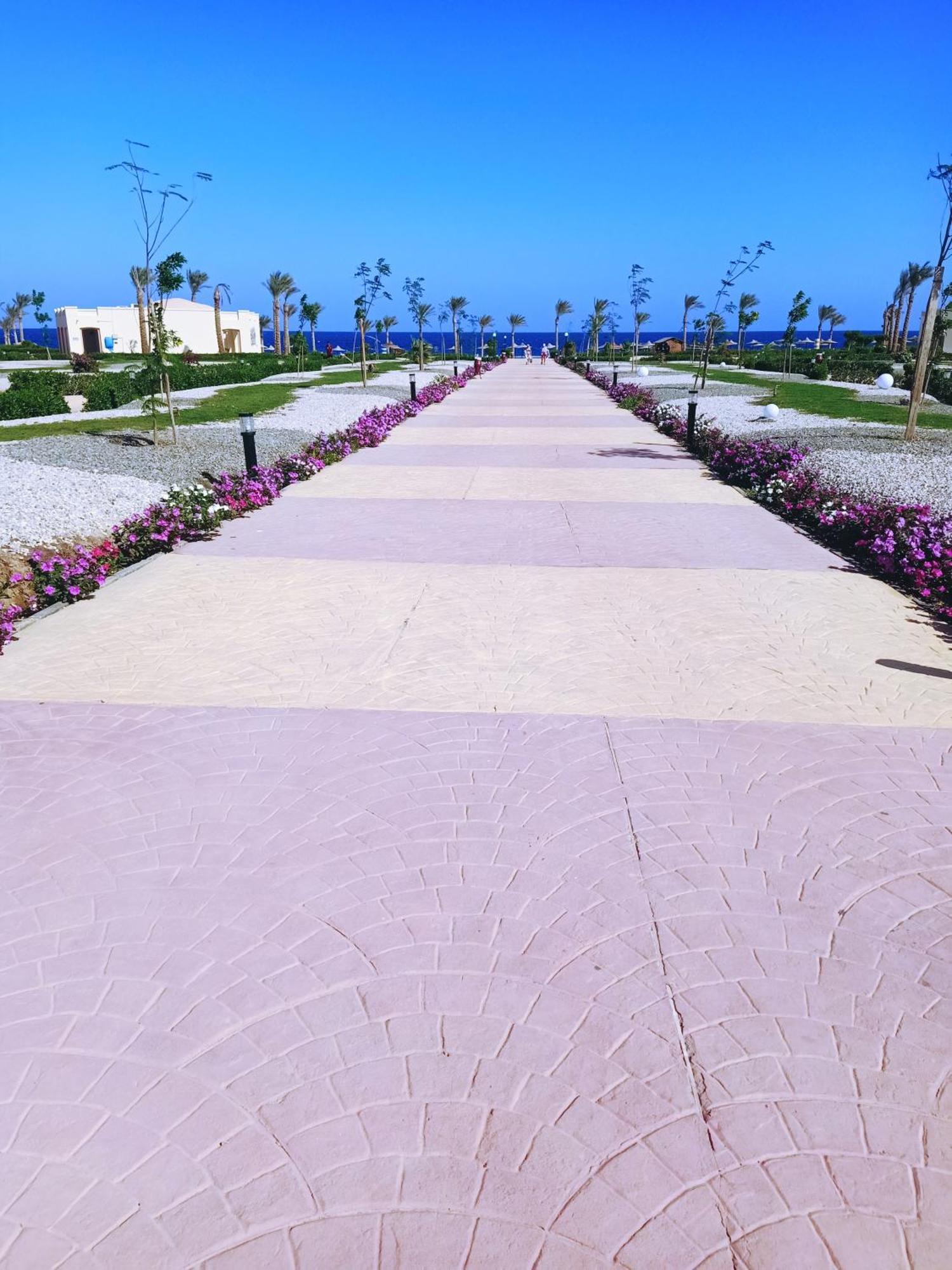 Amarina Queen Resort & Aqua Park Marsa Alam Buitenkant foto